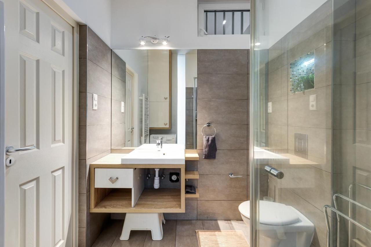 Spacious & Stylish Apartment In Downtown Budapest Exterior foto
